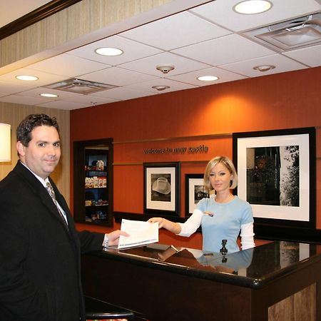 Hampton Inn & Suites New Castle, Pa Nội địa bức ảnh