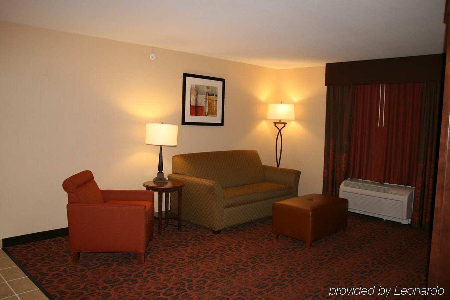 Hampton Inn & Suites New Castle, Pa Phòng bức ảnh